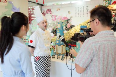 意大利名厨进校授课将不一样的美食文化带进新东方课堂！(图6)