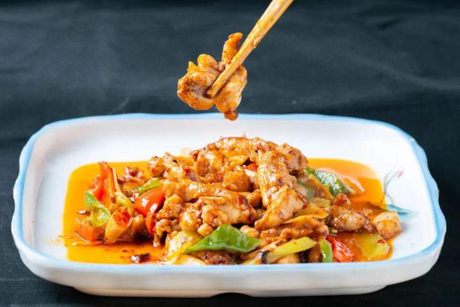 kaiyun官网首届“四季宝杯”地域美食烹饪大赛完美落幕创意思路让人惊叹！（附8道大师菜谱）(图13)