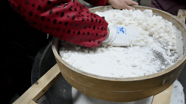 知名古方“升级”36次这kaiyun中国官方网站款食养糕让你内外兼修养出肤若凝脂牛奶肌｜文中有彩蛋(图4)