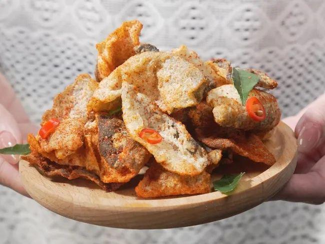 kaiyun这么做鱼的人是天才！每片都是高蛋白入口香酥薄脆秒秒钟就炫光！(图3)
