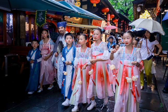 开云小长假好戏连台精彩不停！(图1)