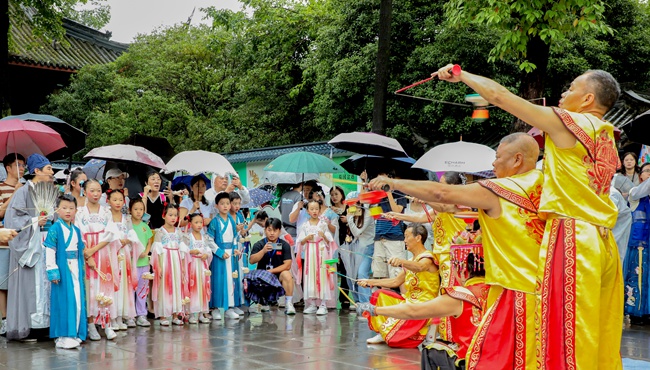 开云小长假好戏连台精彩不停！(图2)