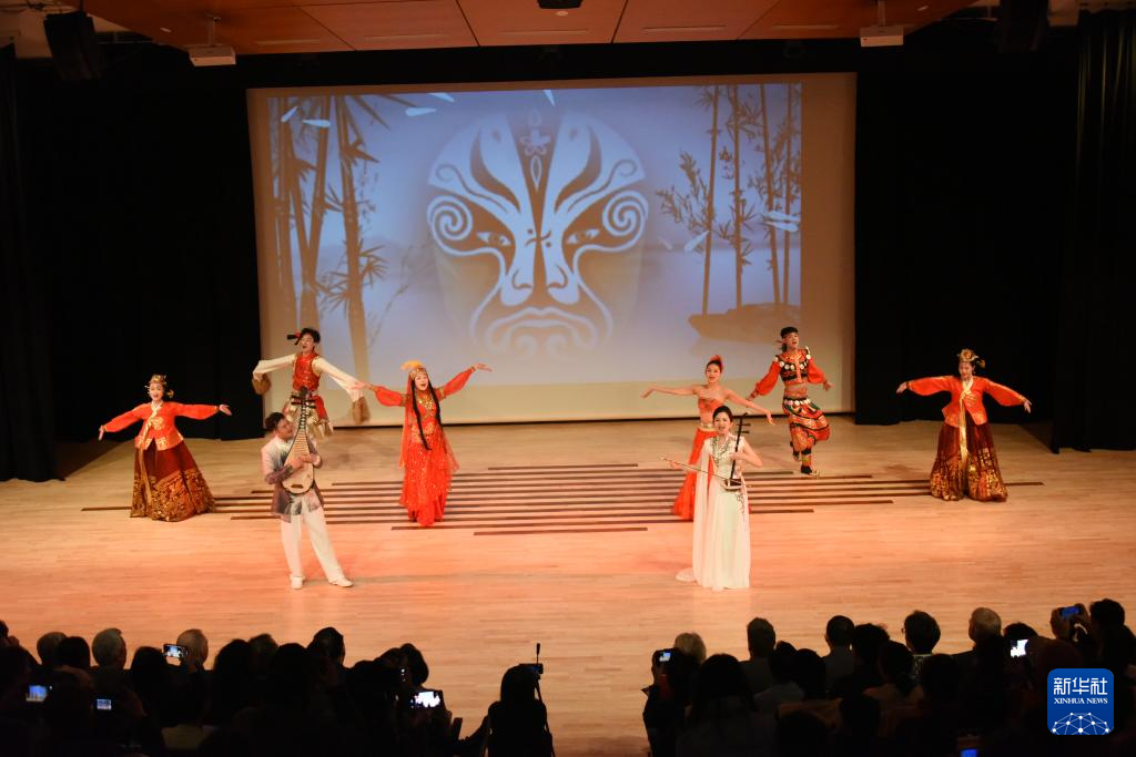 综合消息丨月明人尽望 相聚话团圆——庆中秋节活动在全球多国举办kaiyun中国官方网站(图8)