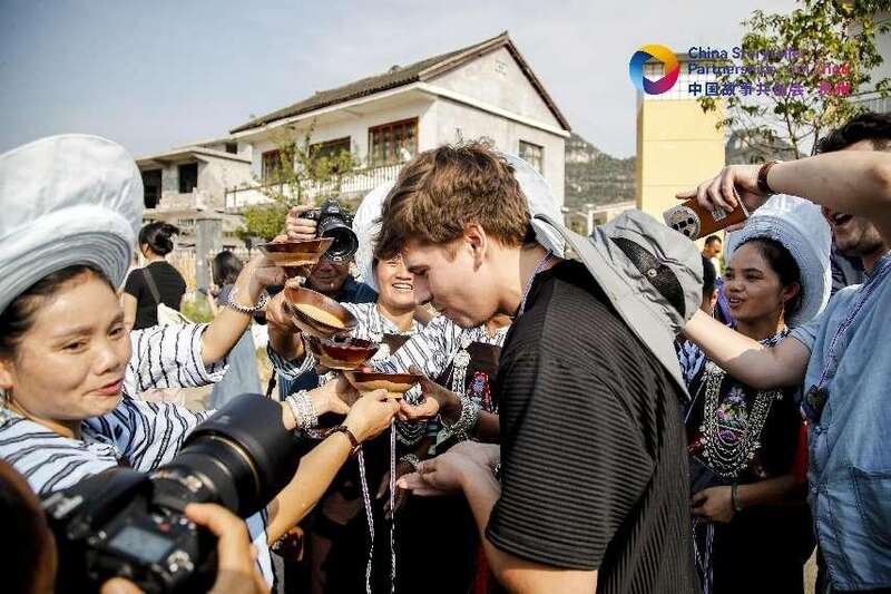 探访50余座贵州村寨 德国小伙:中国传统文化保护得很好(图1) 探访50余座贵州村寨 德国小伙:中国传统文化保护得很好(图1)