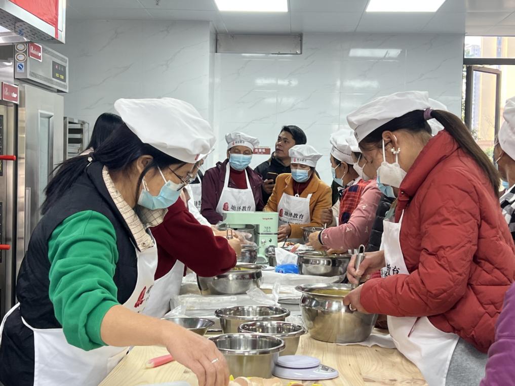 让粤菜文化“薪火相传”！增城一省级粤菜师傅产教融合实训基地揭牌(图5)