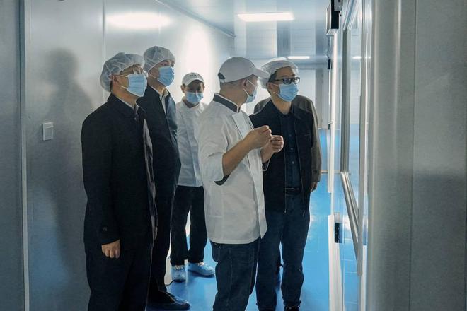 高校食堂里诞生的“烘焙传奇” 自贡师专面包曾引领川内烘焙风潮｜致敬2024四川经济影响力人物(图2)