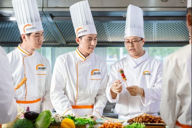 【真实回应】“零基础能学会吗？”“课程听不懂怎么办？”深圳新东方烹饪学校给你答案(图6)