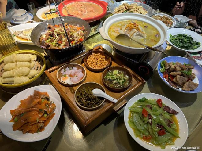 恩施美食住宿推荐及省钱攻略：去恩施5天跟团人均大概需要多少钱(图3)